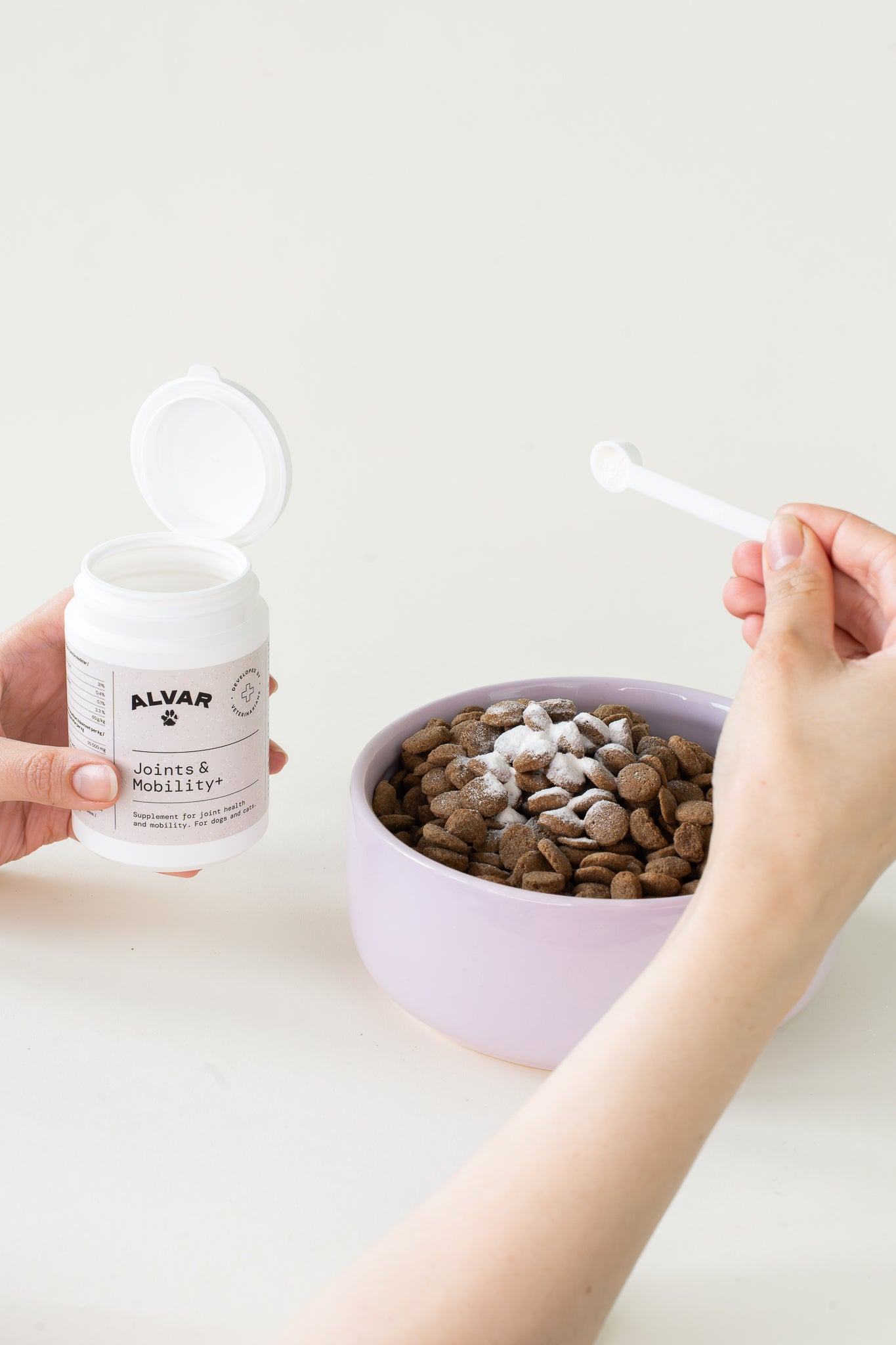 Alvar Pet Joints & Mobility+ lisäravinne koiralle ja kissalle 175 g